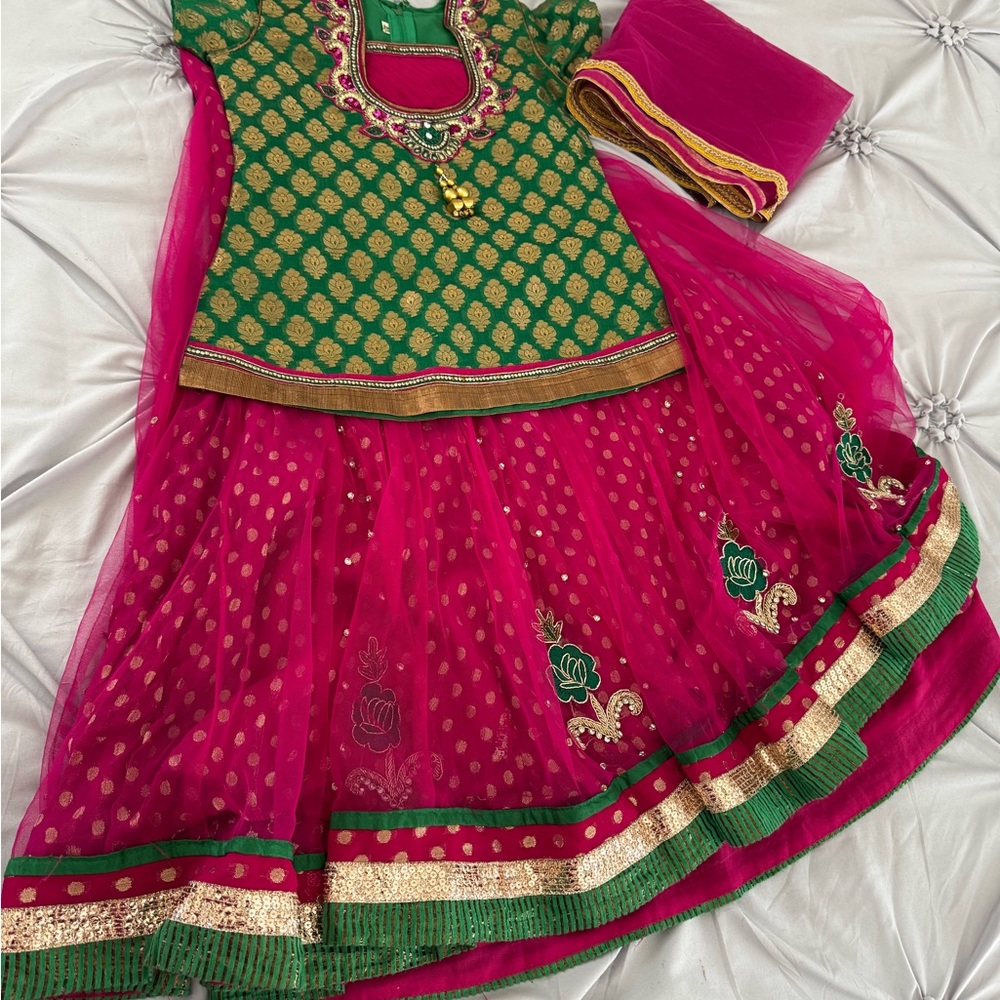 Girls Size 32 Green and Magenta Gharara Suit 3 Piece Set